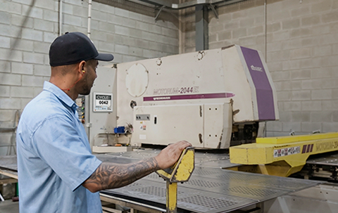 Puncionamento CNC Murata Motorum